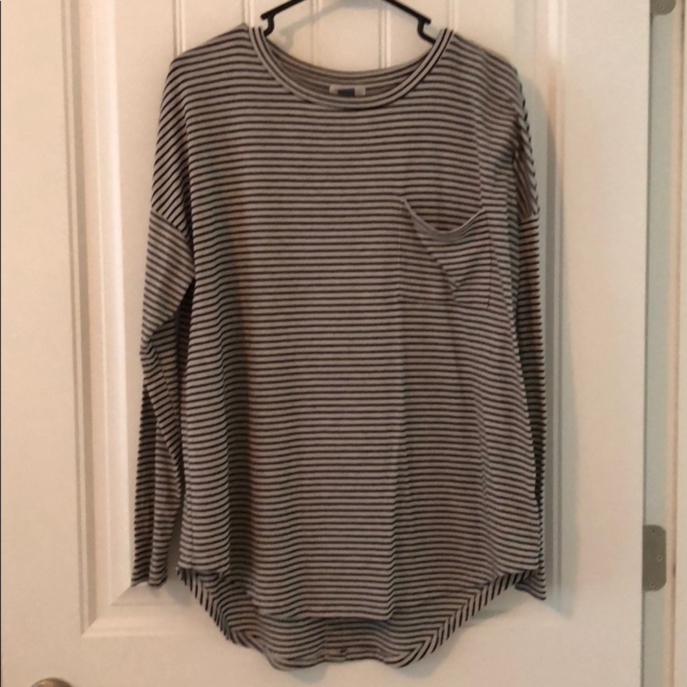 **2 items for $5** Old Navy Striped Flowy Shirt